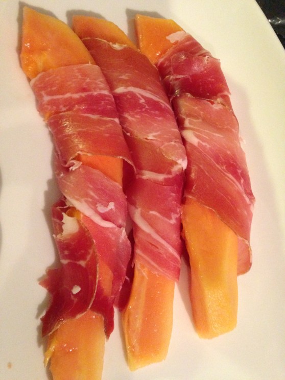 smitsfoodblog - red paw paw and prosciutto (2)